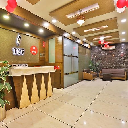 Oyo 13253 The Grand Vinayak Hotel Ahmedabad Exterior photo